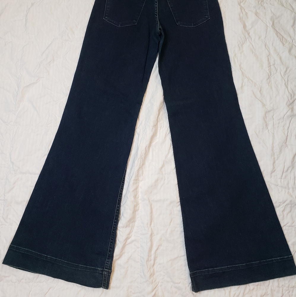 Mossino denim High Rise Wide Leg. NWT